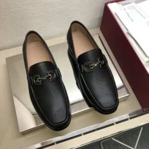 Formal leather shoes