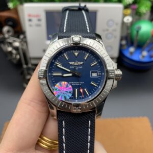 GF Breitling Avenger