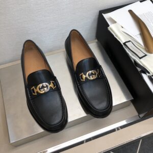 Formal business leather shoes