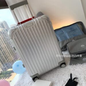 Rimow Original Twist luxury travel bag