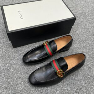 Gucci shoes with crystal lamb leather upper