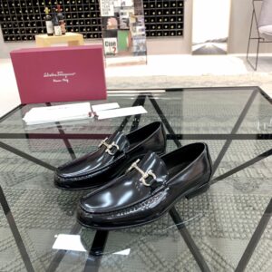 Business casual leather shoes