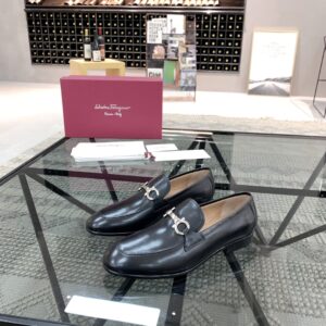 Business casual leather shoes