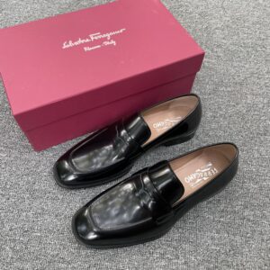 Ferragamo leather shoes with decorative details