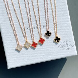 Classic mini four leaf clover necklace