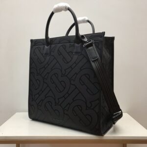 B brand spacious tote bag