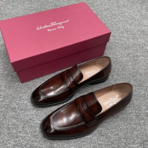 Ferragamo leather shoes with hand-stitched details