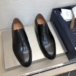 Men's formal leather shoes with calf leather