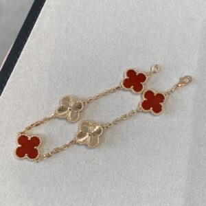 Red agate and shell four-leaf clover five-fold bracelet