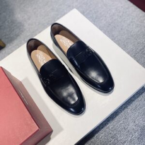 Bottega Veneta leather shoe