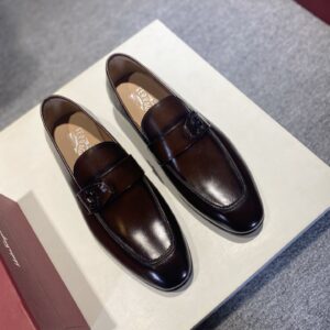 Bottega Veneta leather shoe