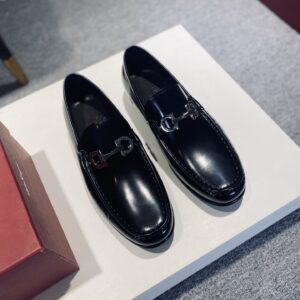 Bottega Veneta leather shoe