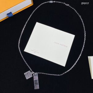 Today's recommended LV necklace