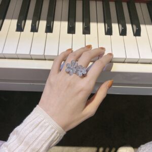 Three-leaf Clover Ring