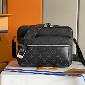 Outdoor Postman Bag M30233