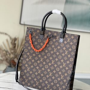Louis Vuitton Sac Plat tote bag with modern design