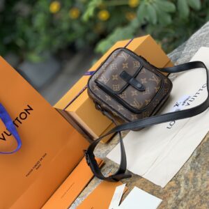 Christopher crossbody bag