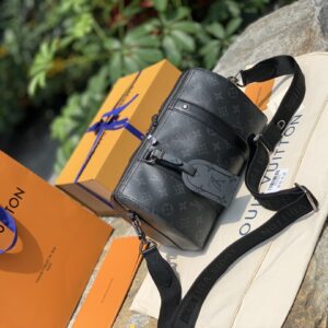 Covert duffle bag