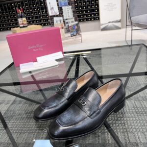 Men's formal leather shoes with large sole
