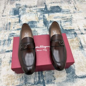 Men's formal leather shoes with Italian leather
