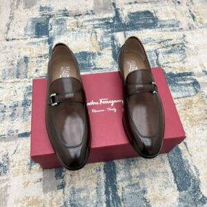 Men's formal leather shoes with Italian leather