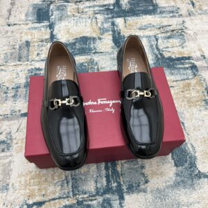 Men's formal leather shoes with Italian leather