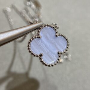 J013 VCA four-leaf purple jasper necklace
