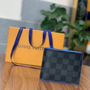 Damier Graphite canvas wallet