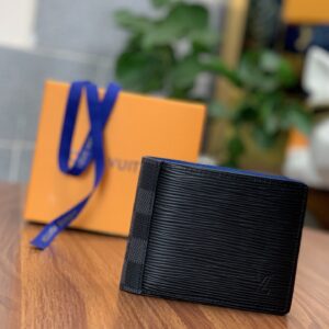 Multiple wallet