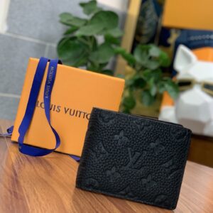 Multiple wallet