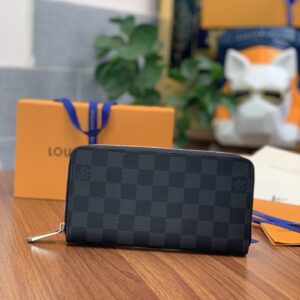 Large Zippy wallet with Monogram Eclipse canvas