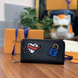 Zippy leather wallet