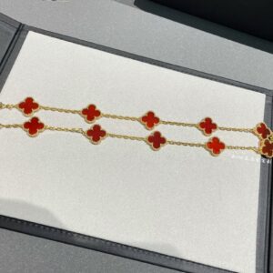 Four leaf ring necklace