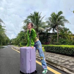 2022 lavender limited edition rimowa