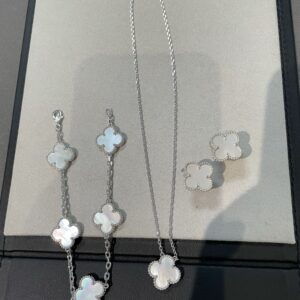 Four leaf clover bracelet necklace