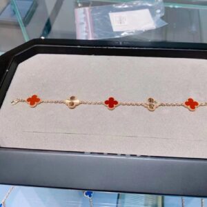 New five flower charm bracelet