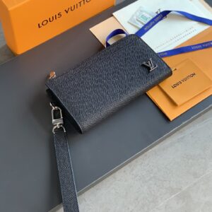 Zippy money clip with Taiga leather