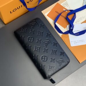 M60017 Zipper Wallet Monogram Shadow