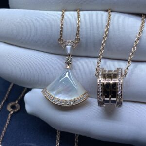 Bvlgari classic necklace