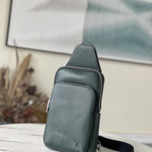 Avenue shoulder bag green