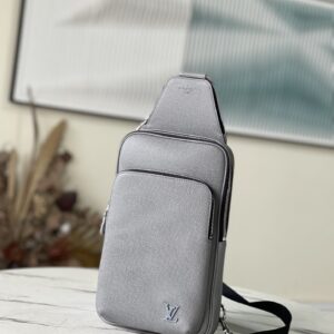 Avenue shoulder bag grey