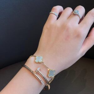 Stacking series bracelets and bracelet