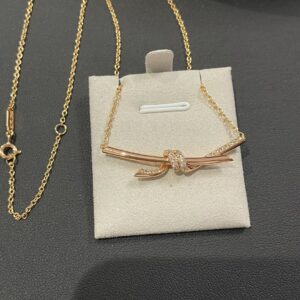 Knot series diamond rose gold necklace
