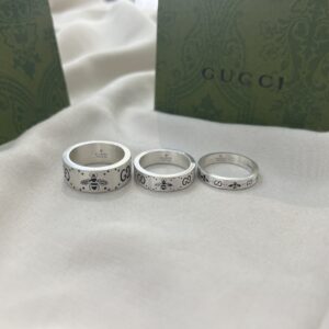 Gucci Double G Bee Engraved Ring