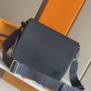 AERODIUM Postman Bag M21363