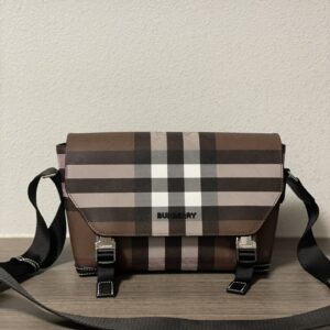 Latest messenger bag with brown checked pattern