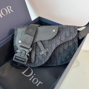 Men's saddle bag