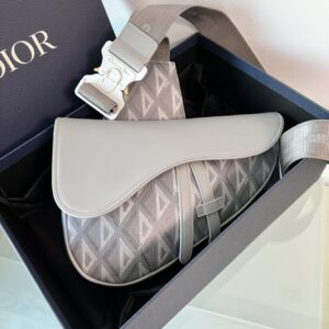 Saddle bag with CD diamond pattern