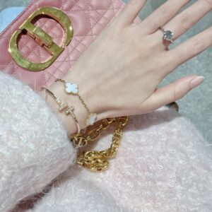 VCA white four flower chain with double T cuff bracelet