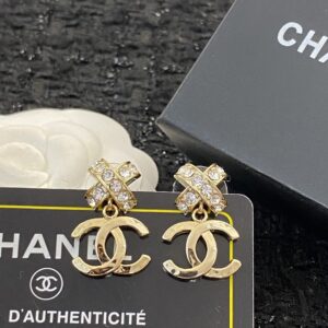 Chanel double C pendant earring